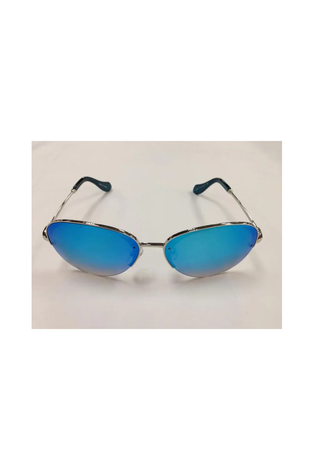 Aviator Sunglasses with Bold Edge Design