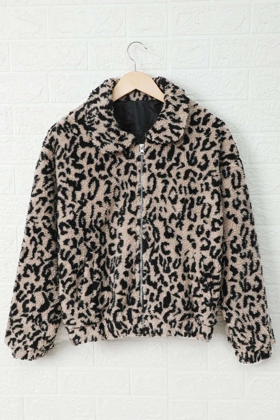 Chic Sherpa Jacket in Leopard