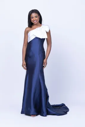 Daymor Gown in Navy White