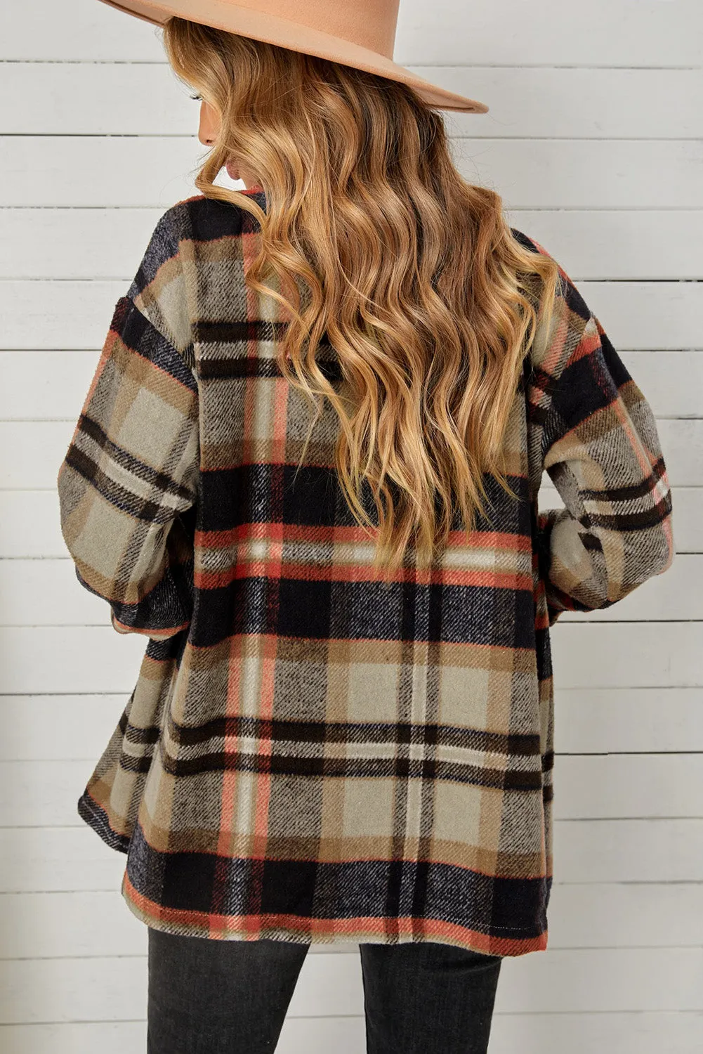 Geometric Plaid Print Pocketed Shirt