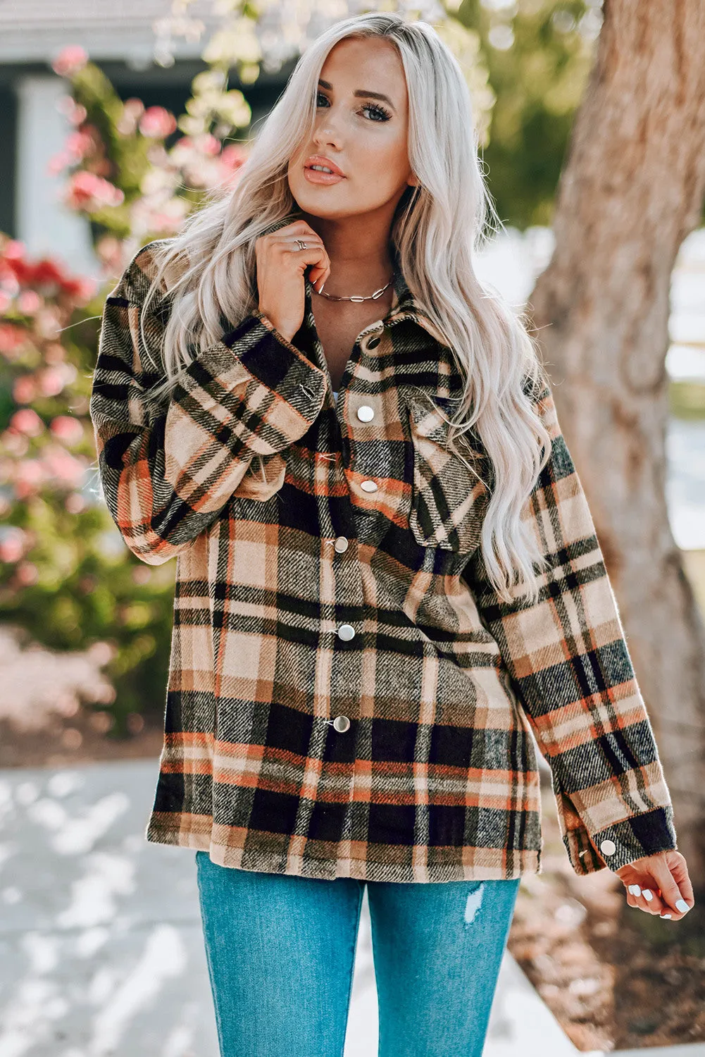 Geometric Plaid Print Pocketed Shirt