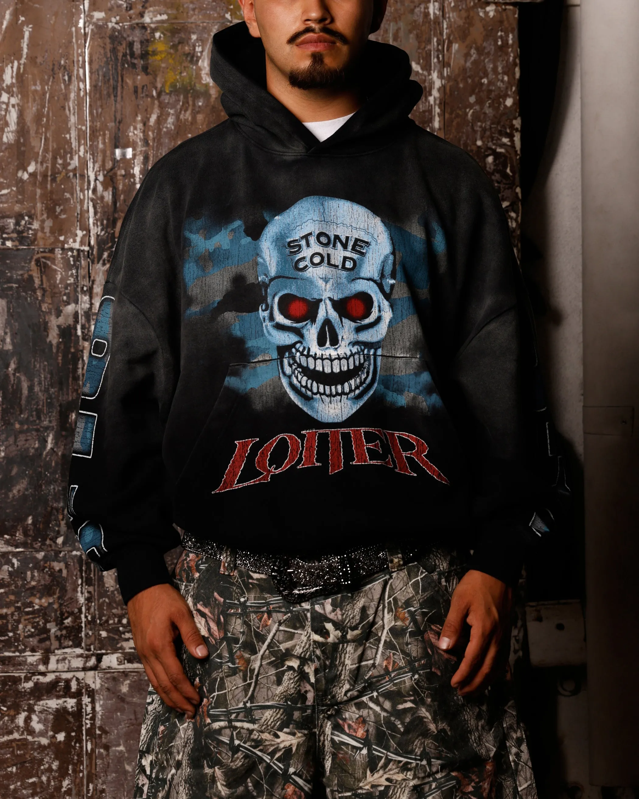 Loiter X WWE Stone Cold Premium Hoodie Vintage Black