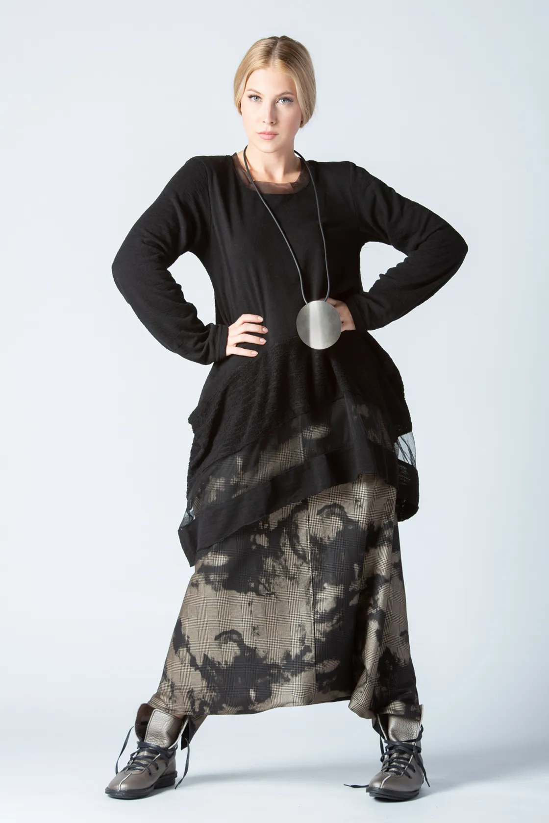 LUUKAA Samantha Tunic in Black