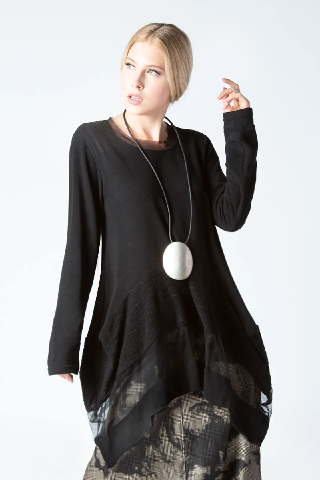 LUUKAA Samantha Tunic in Black