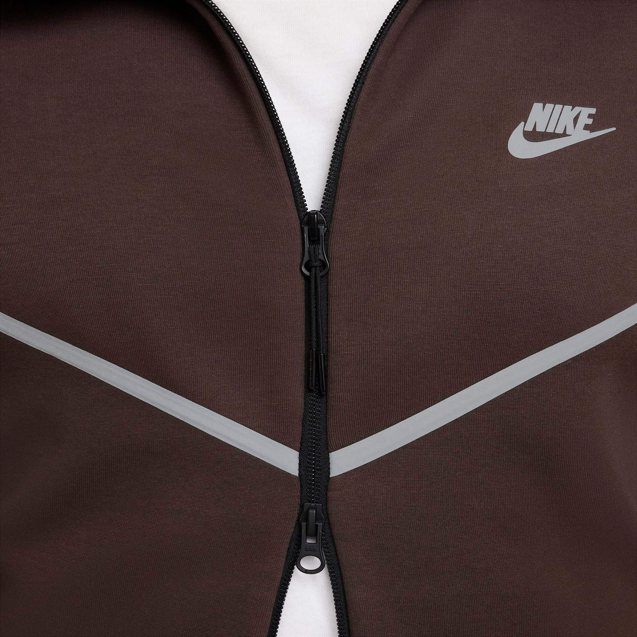 Nike Sportswear Tech Fleece Full-Zip Windrunner Baroque Brown / Bemis Silver