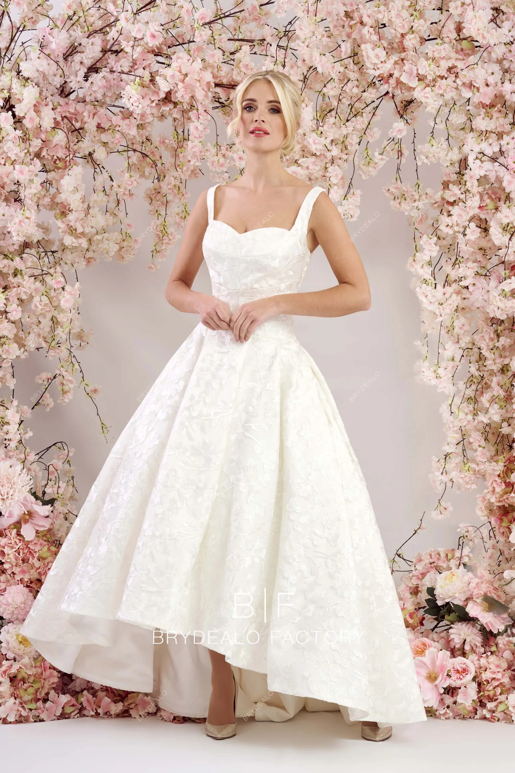 Pretty Semi Sweetheart Neck Lace Pocket High-low A-line Wedding Dress