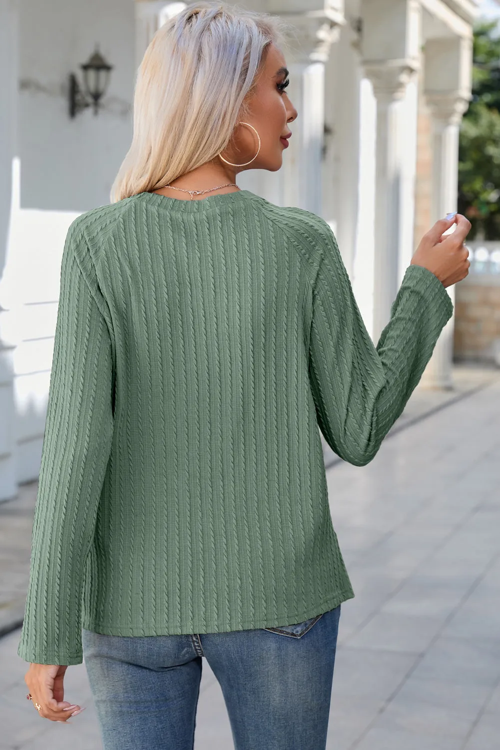 Women's Ribbed Round Neck Knit Long Sleeve Top